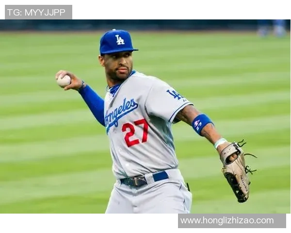 足球明星印花潮流:球场英雄如何征服时尚圈的独特魅力 足球明星印花潮流:球场英雄如何征服时尚圈的独特魅力