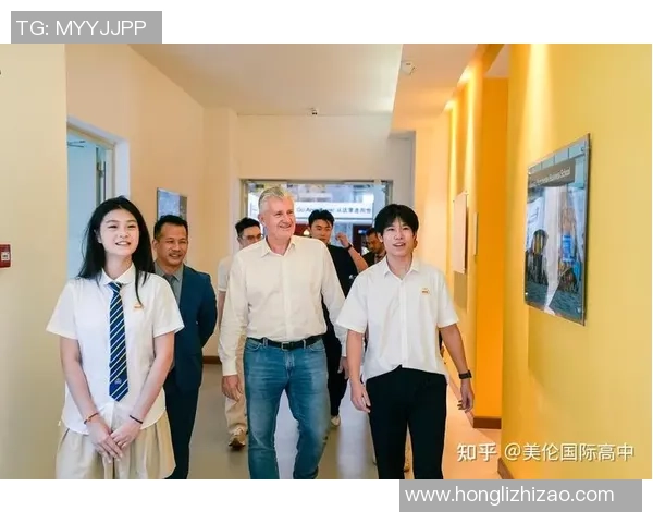 世界级足球巨星成长历程与辉煌成就全面解读 世界级足球巨星成长历程与辉煌成就全面解读