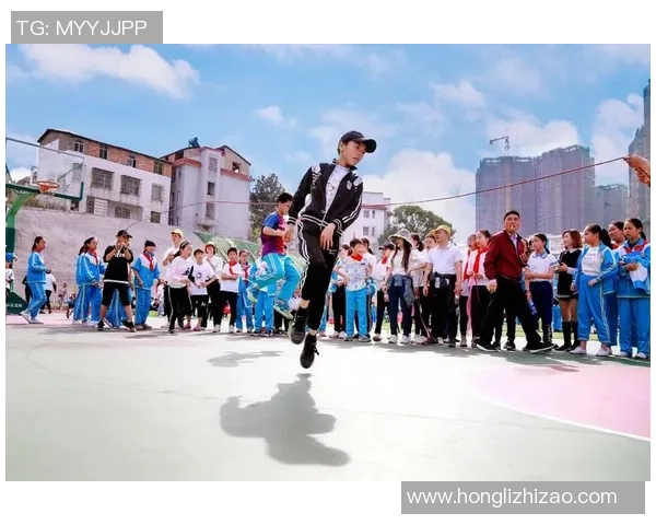 绿茵巨星闪耀赛场尽显风采激情瞬间定格杂志封面